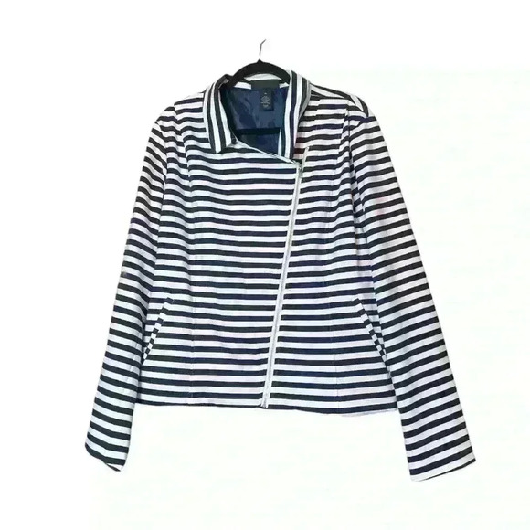 Lane Bryant Navy & White Striped Asymmetrical Zip Blazer Jacket Size 26 Business - Picture 1 of 9